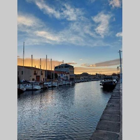 Appartement cosy dans résidence sur le port de Marseillan Marseillan  Esterno foto